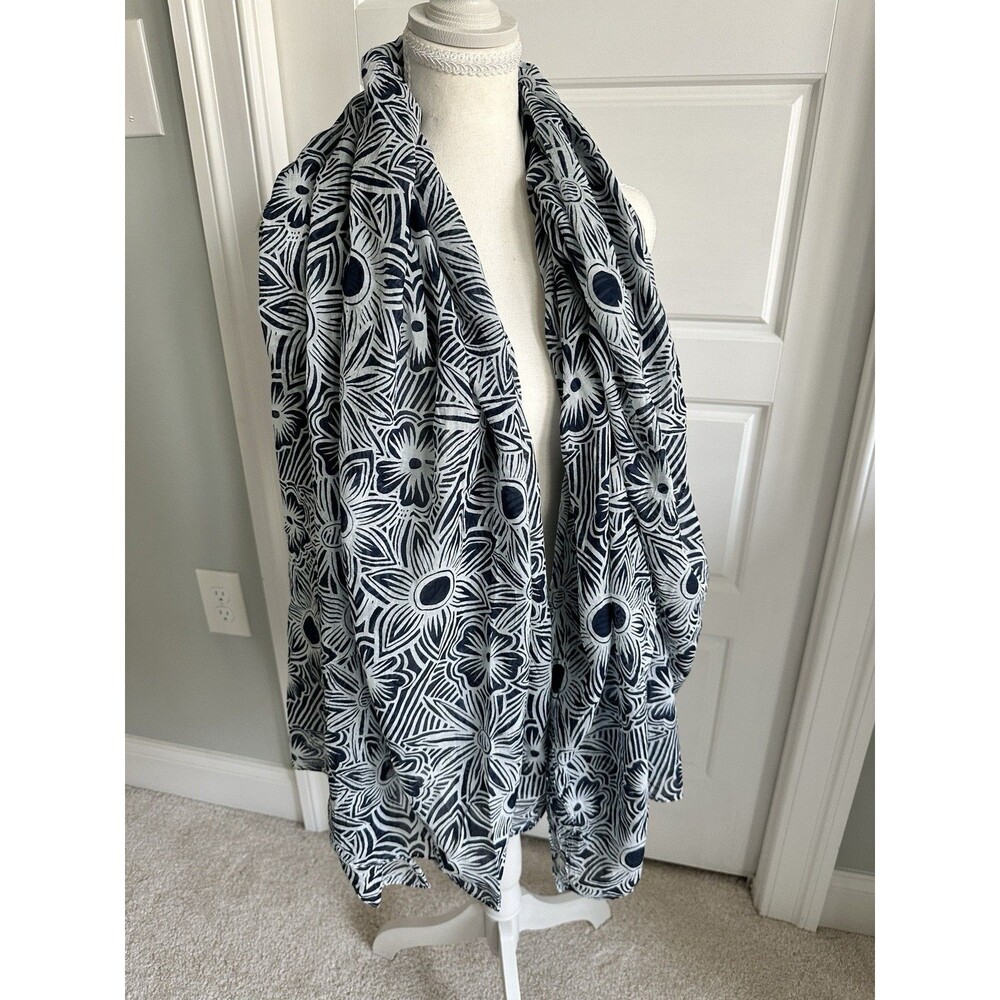 Terre Rouge France Navy & White Floral Oversized Airy Scarf Wrap Sarong Boho - Picture 3 of 7